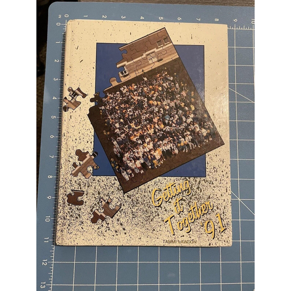 1991 GOBLINS Harrison AR Yearbook Good Shape - Picture 1 of 6